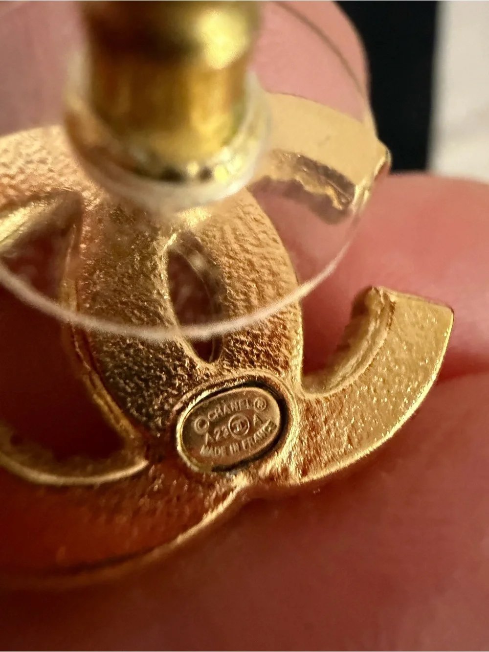 CHANEL classic interlocking